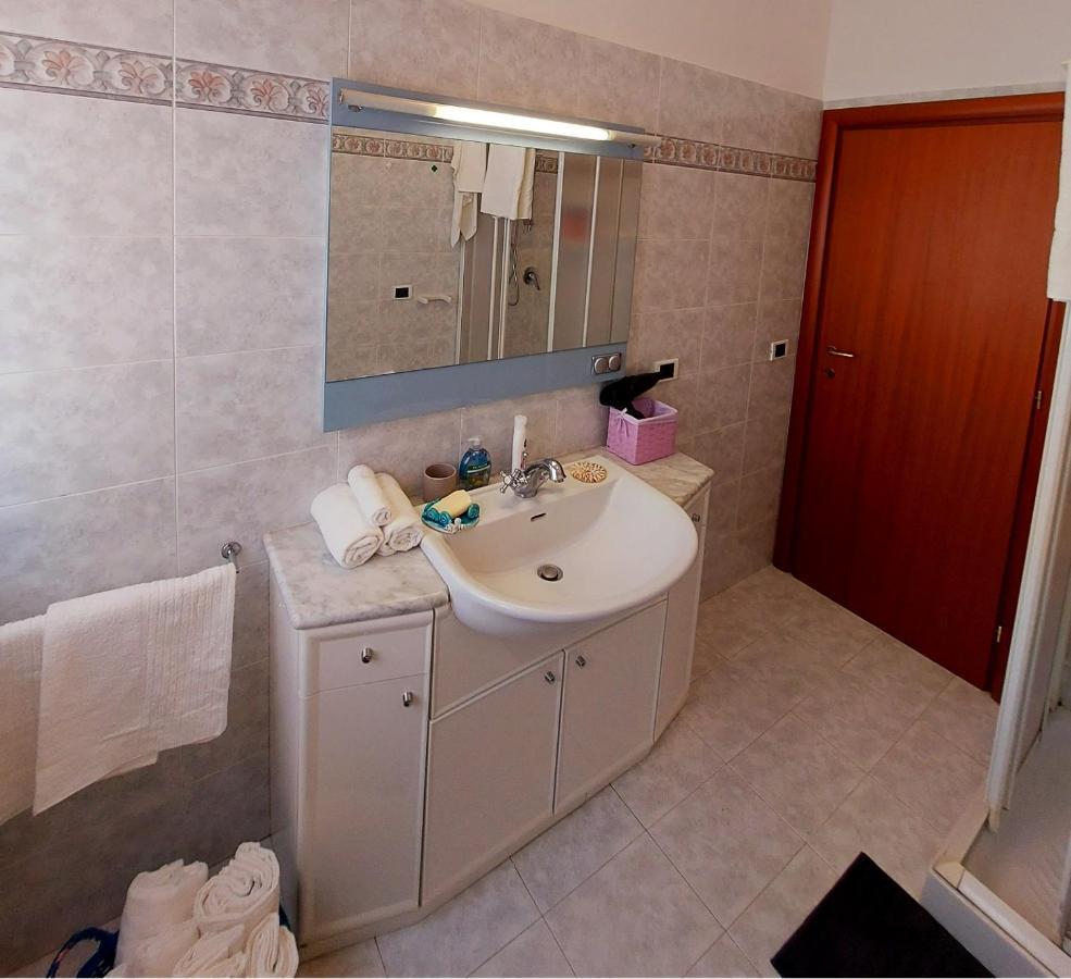 Appartamento Claudi A San Vincenzo Bagian luar foto