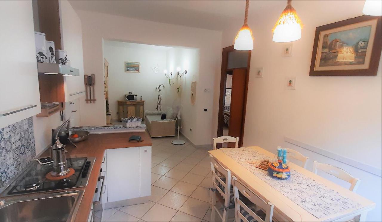 Appartamento Claudi A San Vincenzo Bagian luar foto